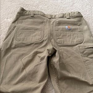 Carhartt Men's khaki Cargo Pants. Relaxed fit.